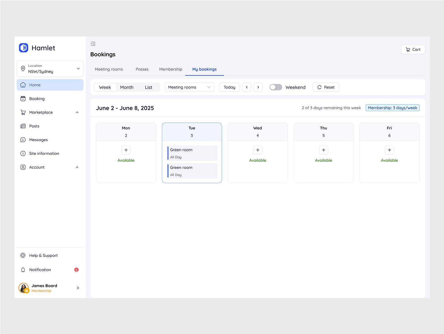 Weekly meeting room planner with availability cards per day